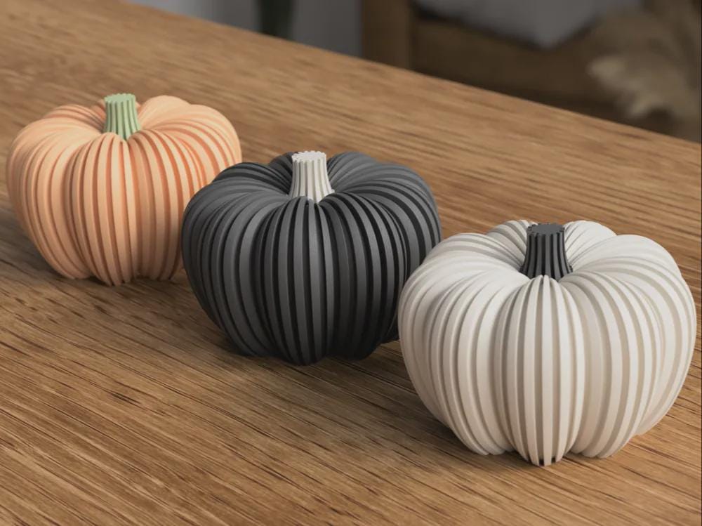 Halloween-Kürbis aus PLA mit LED-Teelichtfach, gerippte Deko